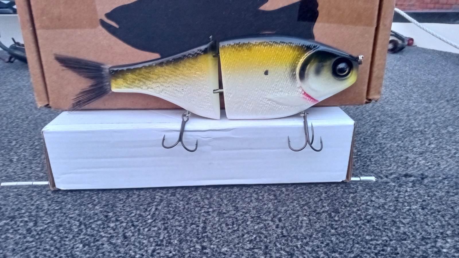 CLUTCH THE BOSS GLIDE SWIMBAIT BRAND NEW 9" 4 OZ🔥 clutch,kgb,etc - Image 2