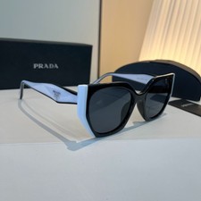 PRADA Cat Eye Sunglasses Contrast Color Street Style UV Eyewear 6267 55□21-150