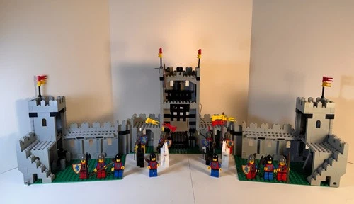 VTG LEGO 6080 King’s Castle (1984) Complete w/ Minifigs, Box,  Instructions.