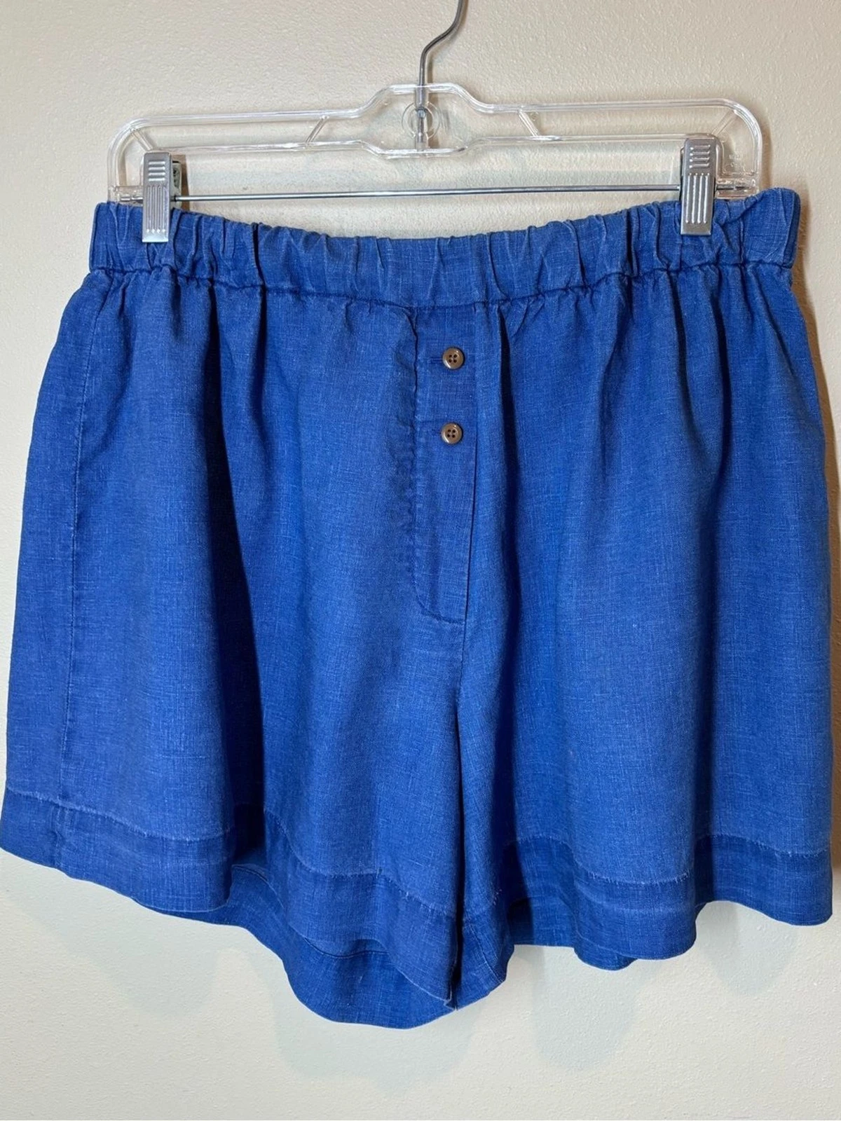 Everlane 100% linen Chambray Blue Women's Elastic Waist Shorts, large
Opens in a new window or tab