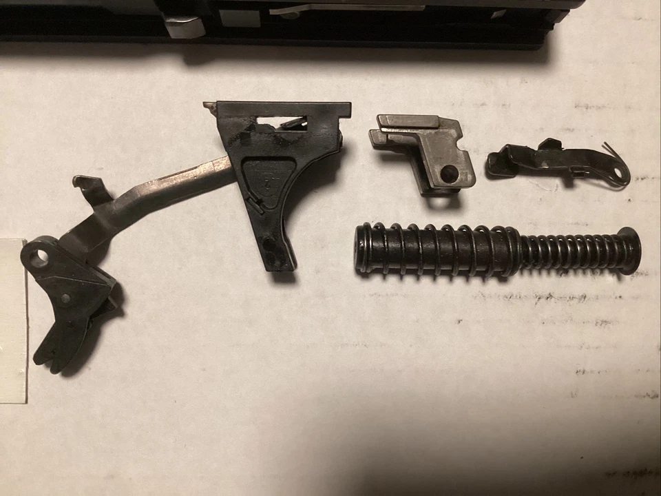 GLOCK 29 G29 SLIDE BARREL SPRING TRIGGER PARTS LOT 10MM AUSTRIA MATCHING SERIAL - Image 4 of 4