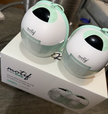 Motif Aura Glow Wearable Double Electric Breast Pump w/ Collection Cup