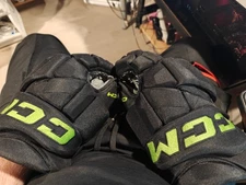 CCM Hockey Pro Stock Gloves Game Worn 14" Dallas Stars