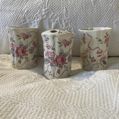 Vtg Porcelain 3 Piece Bathroom Set Floral Cabbage Roses Cottage Core Victorian