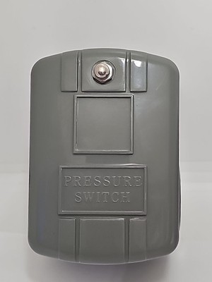 Square D FSG-2 9013 20-40 psi Pressure Switch 1/4'' NPT. Open Box 