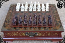 مقتنيات 32 pieces