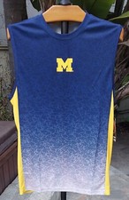 NWT MICHIGAN WOLVERINES NCAA Men's Basketball Warmup Jersey Colosseum Size Large