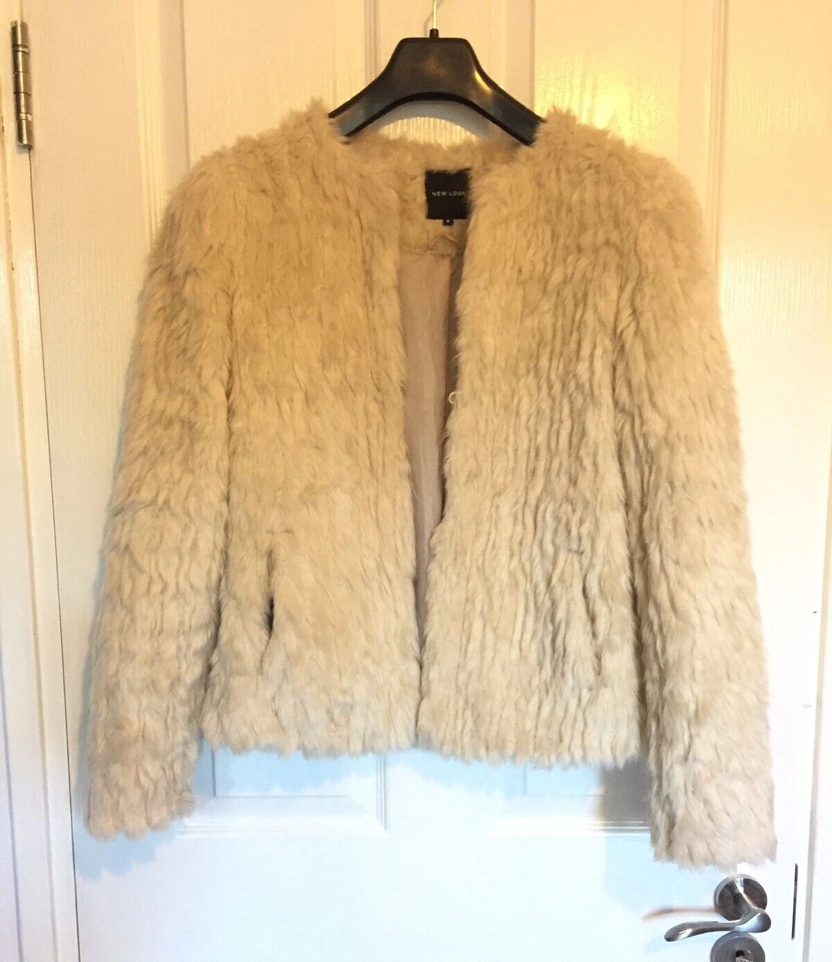 OFF WHITE cappotto pelliccia sintetica bianco sporco crema nuovo look taglia 8 INDOSSATO UNA VOLTA! OTTIME CONDIZIONI