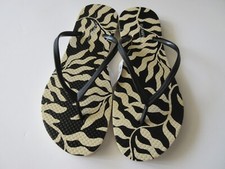 Old Navy Black/Beige Color Women's Summer Beach Wear Flip Flop Various Sizes NWT