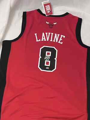 Zach Lavine Signed Red Chicago Bulls NBA Jersey - Authenticated Autograph & COA!