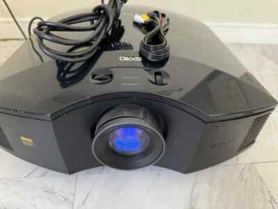 Sony projector VPL-HW15ES 1080p  SXRD  - Black