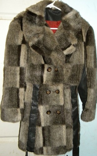 VINTAGE ILGWU UNION MADE FAUX FUR WOMENS JACKET COAT WITH LEATHER BELT SIZE 12 - Picture 3 of 8