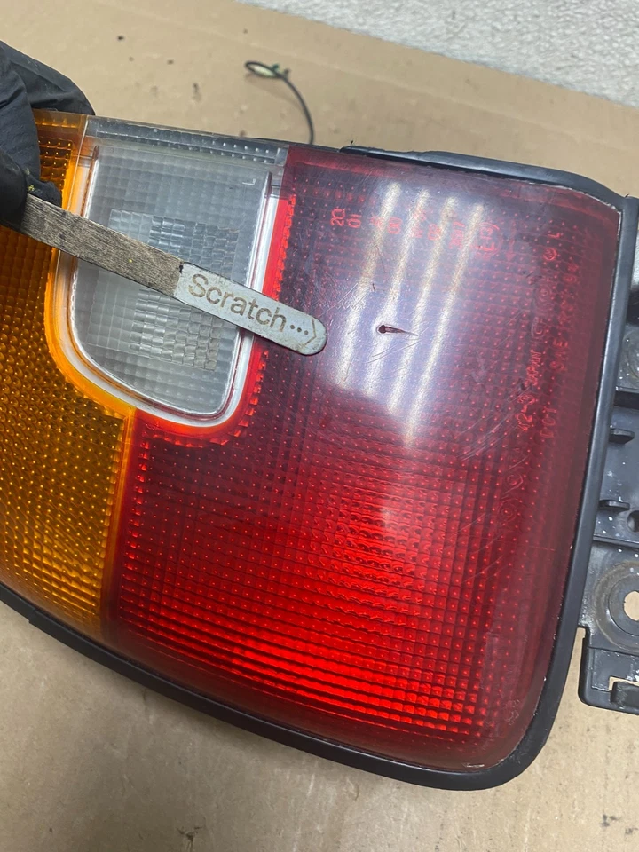 Luz trasera lateral izquierda Toyota Rav4 1996 1997 OEM S0723 DW Foto 4 de 4