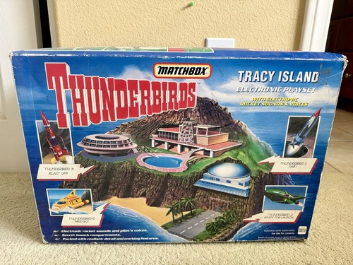 1994 Matchbox Thunderbirds Tracy Island - Tested and Working (READ)
