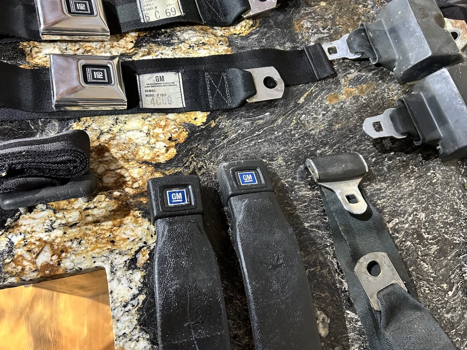 Kit de cinto de segurança Oldsmobile Cutlass 1967-1973 - Imagem 3 de 4