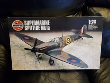 Airfix 12001 Supermarine Spitfire Mk.Ia 1/24th scale model kit in 1982 boxing.