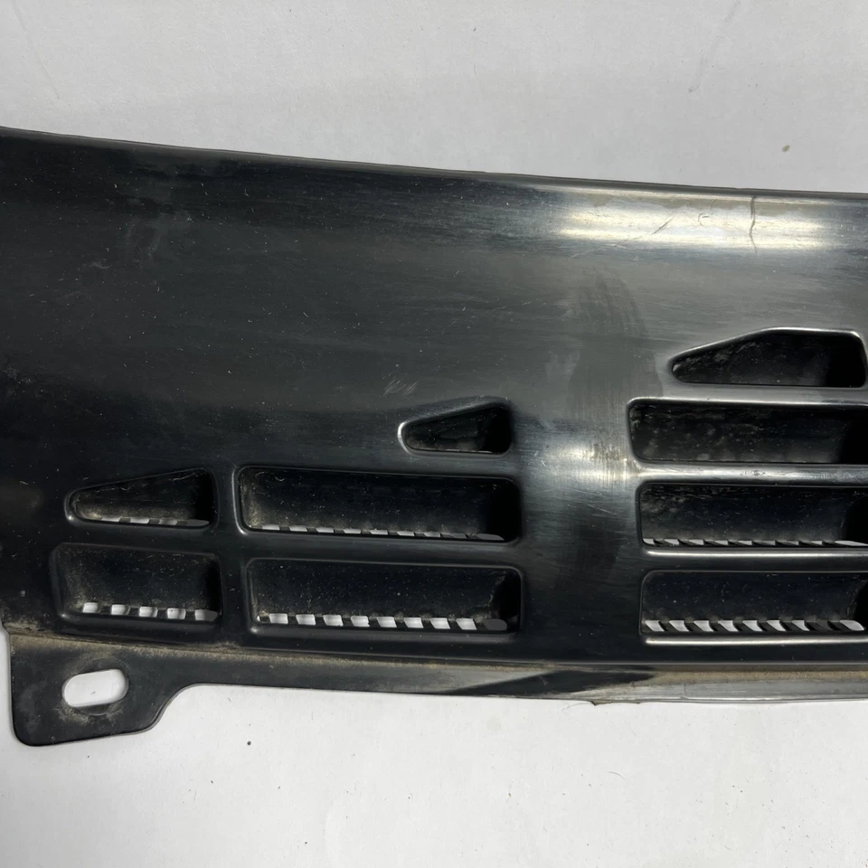 94-05 雪佛兰 S10 Blazer 挡风玻璃 Wiper Cowl 装饰面板中心 GMC Jimmy 原始设备制造商 — 第 3/4 张图片