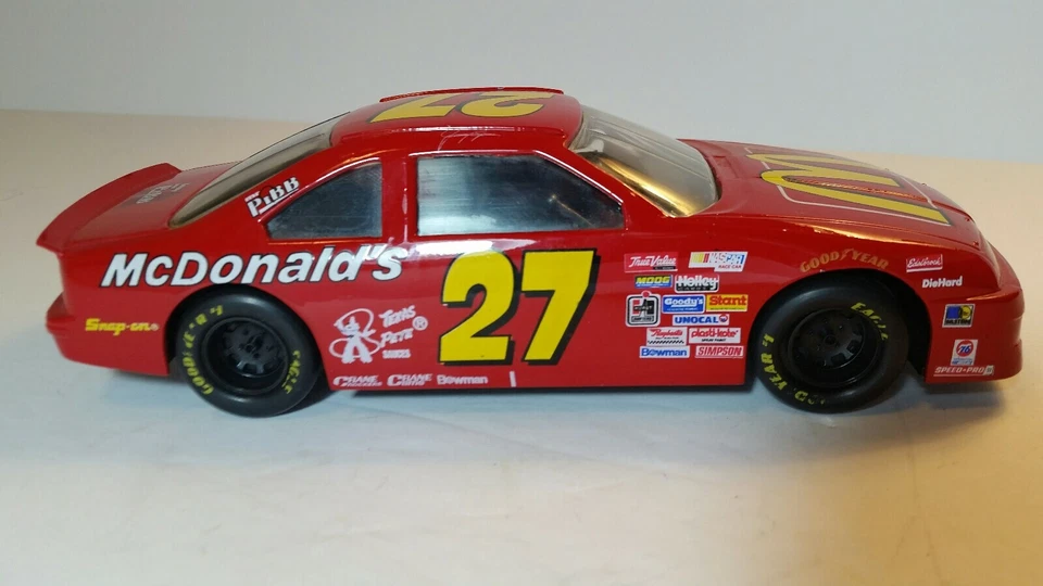 Jimmy Spencer #27 McDonalds 1992 Thunderbird 1:24 Racing Champions - Imagem 3 de 4