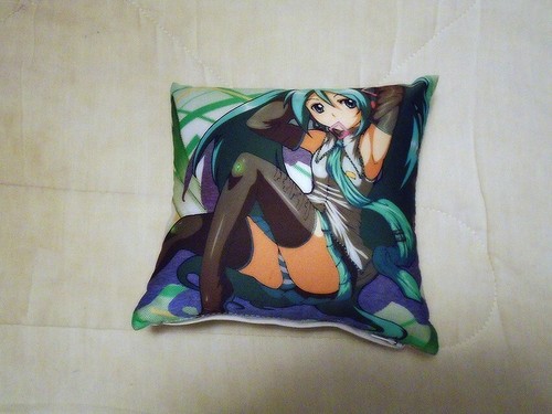 Miku Hatsune Pillow (small) - 第 2/2 張圖片