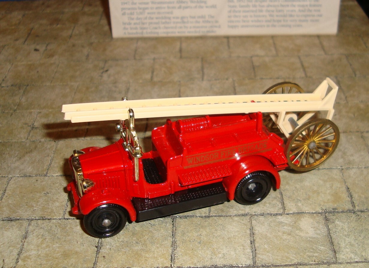 Picture 1 of 5