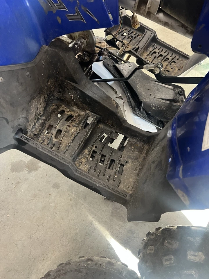 Polaris Phoenix 200 2005 reposapiés panel derecho OEM Foto 2 de 3