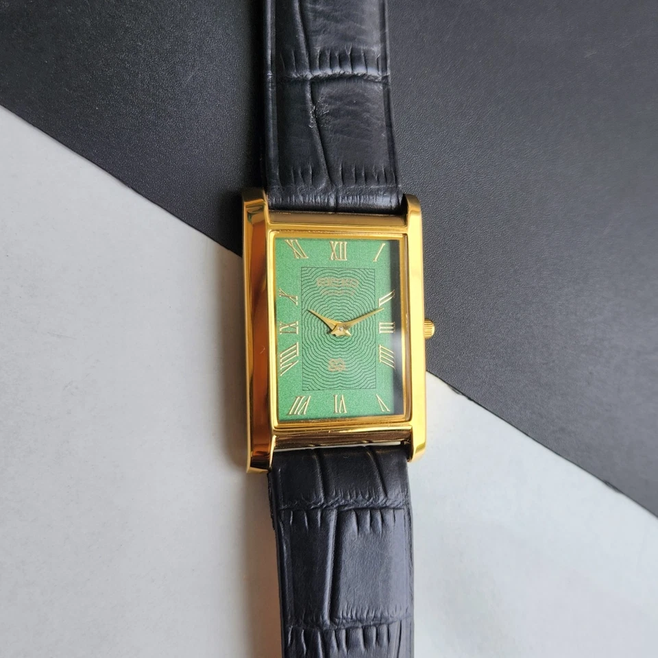 Reloj Pulsera Seiko Vintage Delgado Cuarzo Cara Verde Caballeros - ENVÍO GRATUITO Foto 2 de 4
