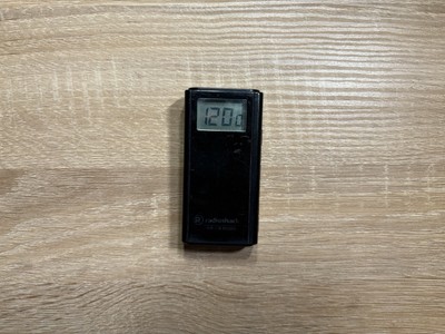 RadioShack AM/FM Digital Pocket Radio 1201518  Tested Works