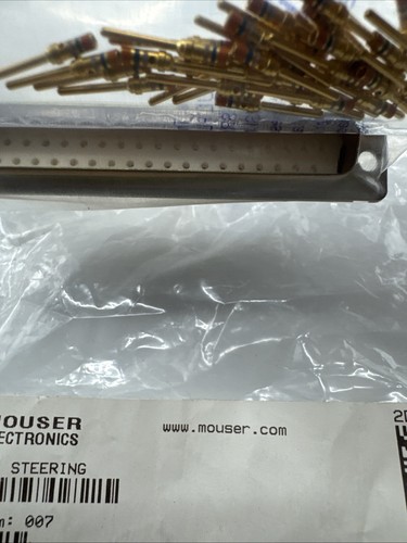 Amphenol Mil-Spec D-Sub Connector M24308/4-4F - Picture 4 of 5