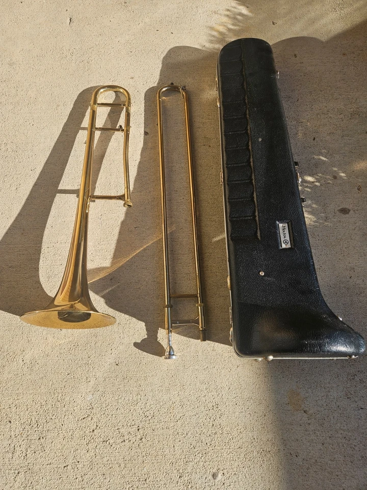 VINTAGE 1970s Holton Tenor Trombone - Image 2 of 4