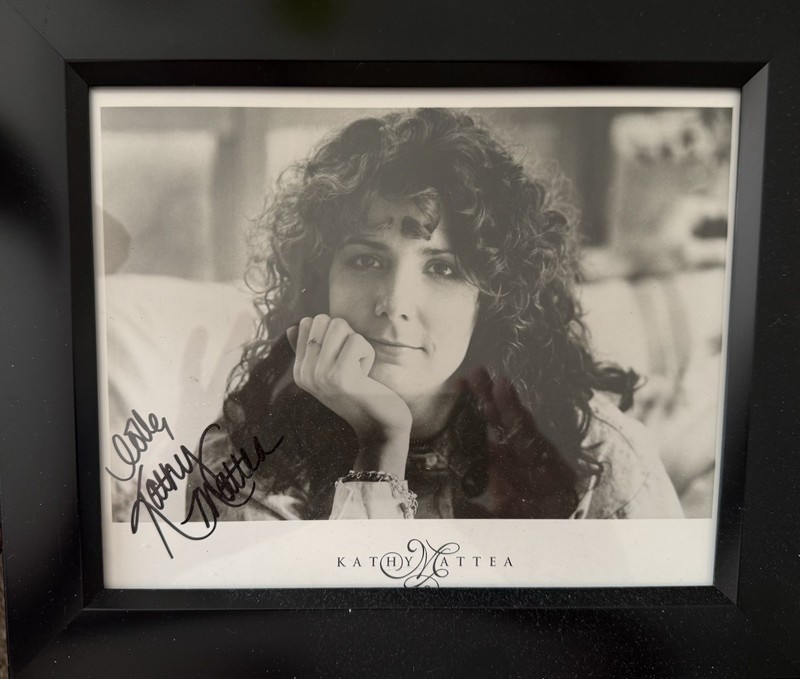 Kathy Mattea- Autographed 5X7 Photograph With Frame!!