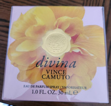 Vince Camuto DIVINA Eau de Parfum Spray 1 oz  Sealed  New in box   Great Gift