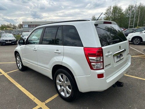 2013 Suzuki Grand Vitara 2.4 VVT SZ5 SUV 5dr Petrol Auto 4WD Euro 5 (169 ps) EST - Picture 8 of 24