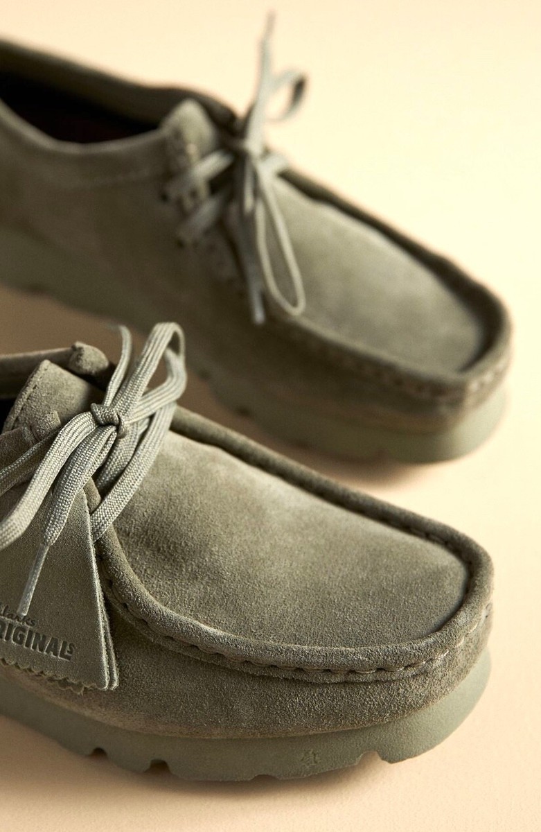 Anthropologie Clarks Wallabee GTX Flats Khaki Green Suede Laces