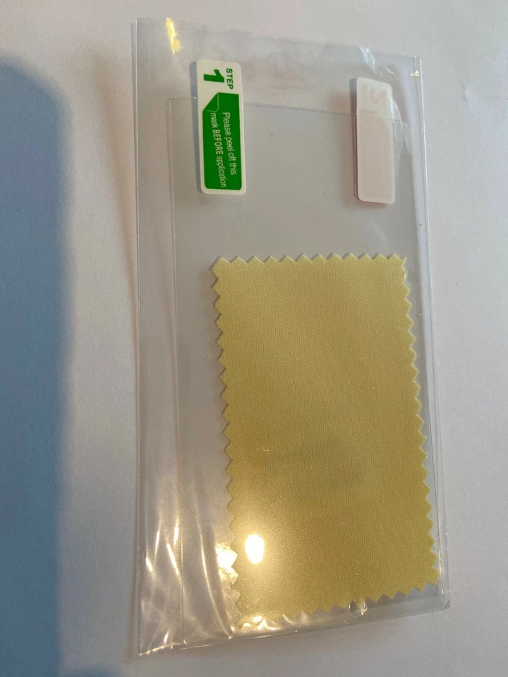 Nokia Lumia 520 Screen Guard Protector in Clear. Brand New & Sealed in packaging - image 2 of 2