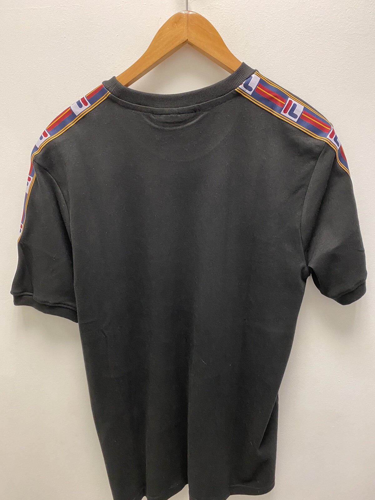 t shirt fila nera med