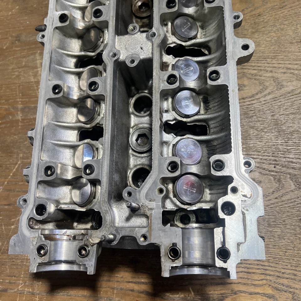 Toyota Lexus IS300 GS300 SC300 1998-2005 2JZGE VVTI culata Foto 3 de 4