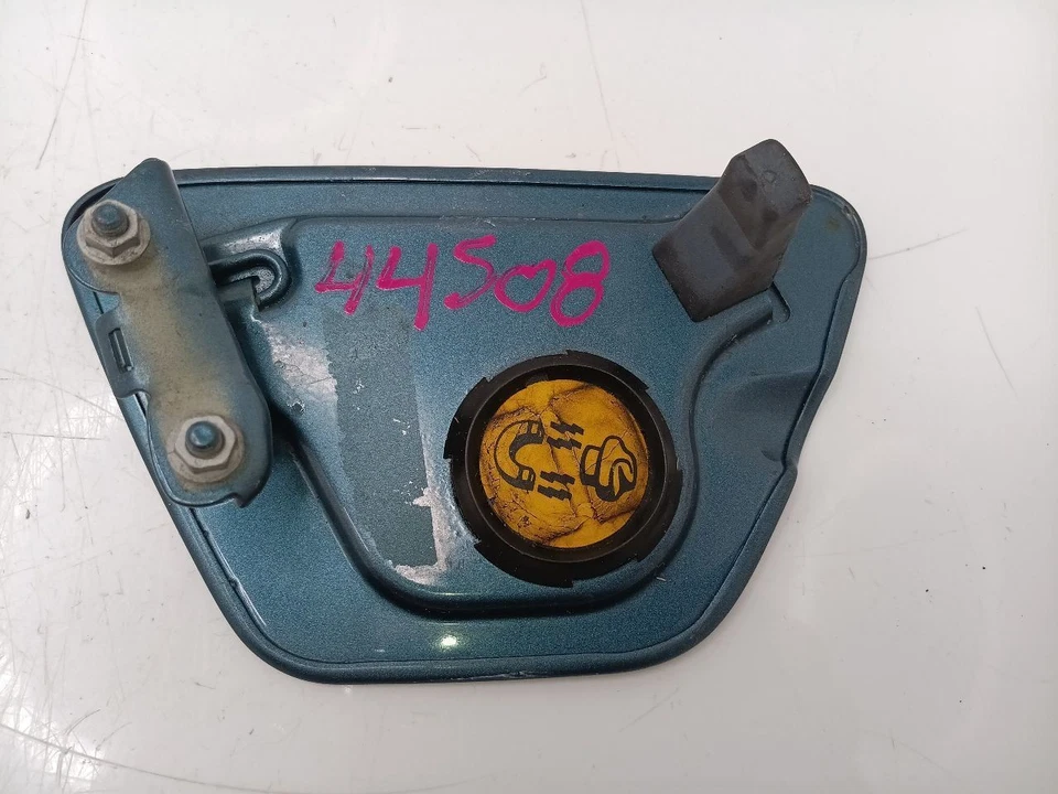 Fuel Filler Door Gas Flap 1999 2000 2001 2002 2003 Jaguar XJ8 XJ-8 - Изображение 4 из 4