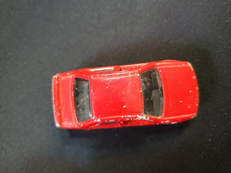 (3631) Majorette Peugeot 405 MI 16 rouge 1:62 - Photo 2/4