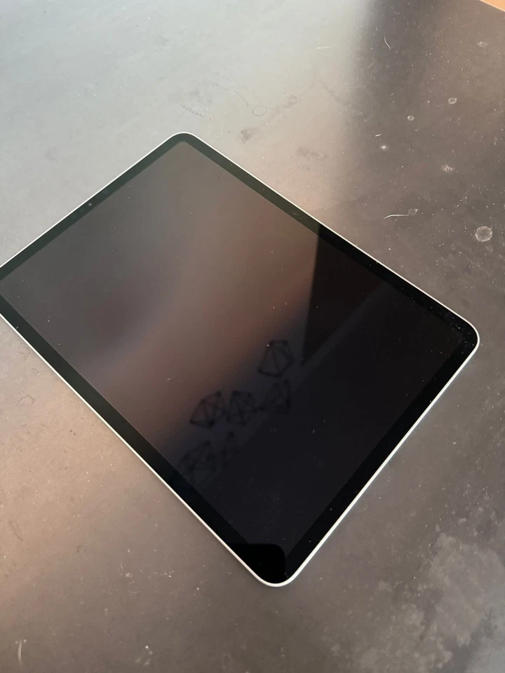 Apple iPad Pro 3a gen 256GB, Wi-Fi, 11" - Nero + Apple Pencil, foto 4 di 5