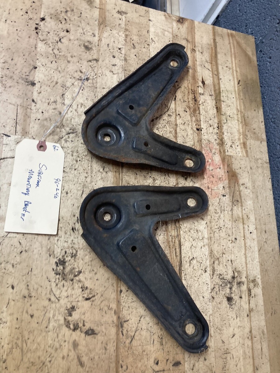 ずったん 1995 Nissan 300ZX Fan Shroud | Low Price at NissanPartsDeal