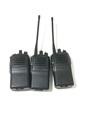 Lot Of 3 Vertex Standard VX-231-G7-5 UHF Portable Radios
