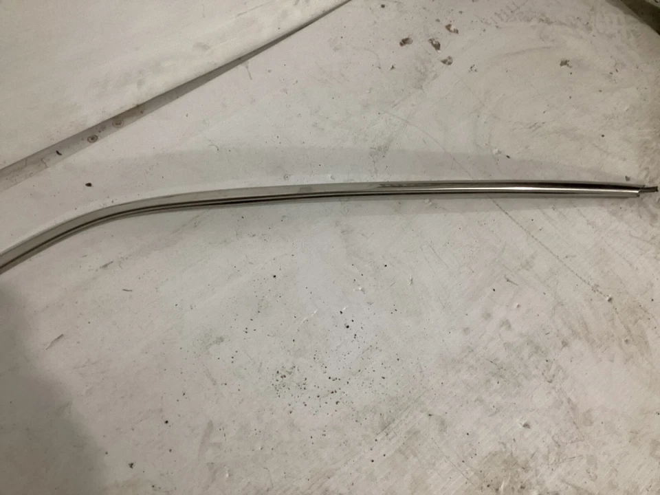 1998-2003 Jaguar XJ8 XJR VDP Right Passenger Side Outer Door Window Molding OEM. - Изображение 4 из 4