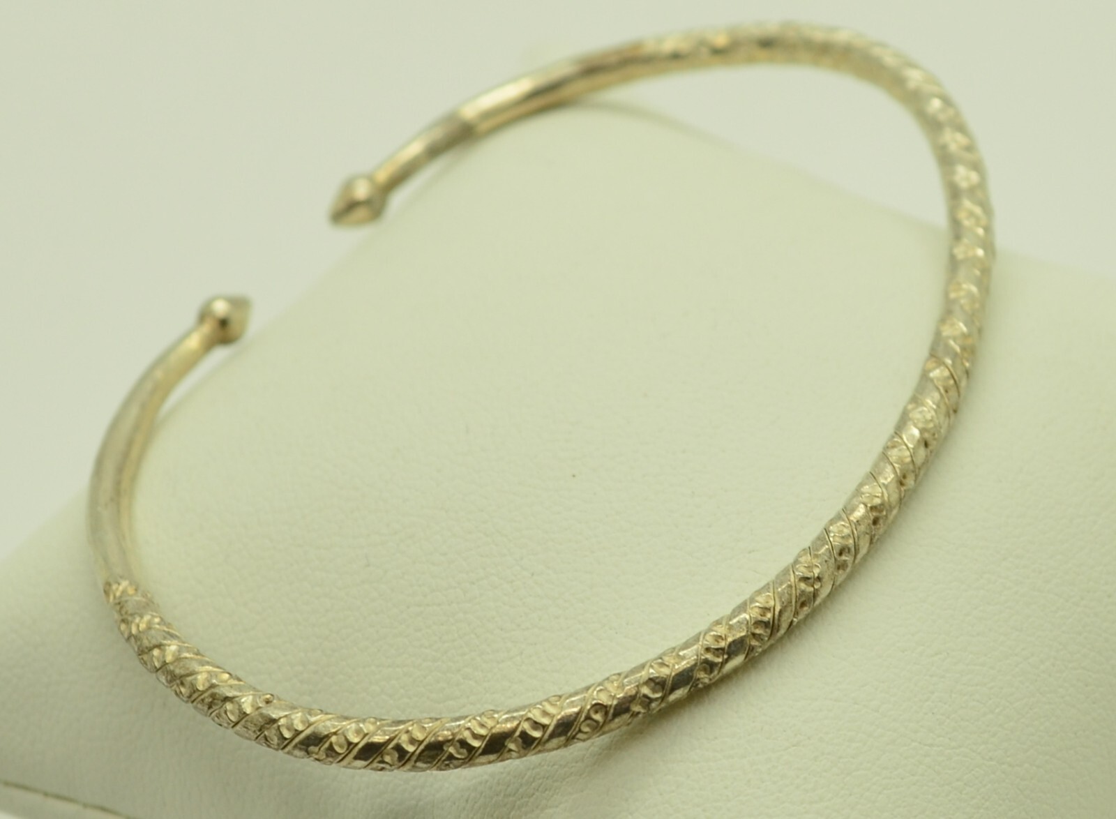 Sterling Silver Wired Pattern Cuff Bracelet  7.5"… - image 2