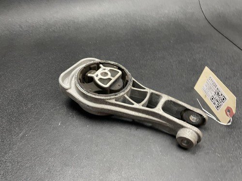 Transmission Lower Mount Bracket 2019 Chevrolet Sonic 95350019 2014 2015 - 2020 - Picture 8 of 10