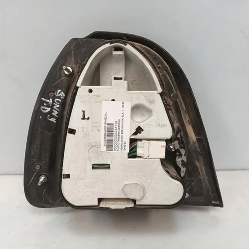 22063324 Piloto Trasero Derecho para NISSAN SUNNY BERLINA (N14) SLX 1995 4243126 - Imagen 2 de 10