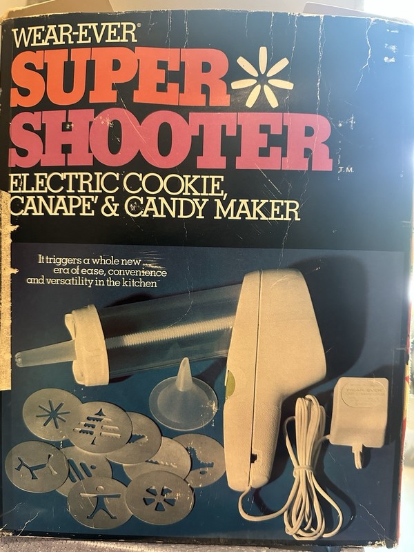 WearEver 70001 Super Shooter Electric Cookie Maker EUC Vintage kitchen appliance