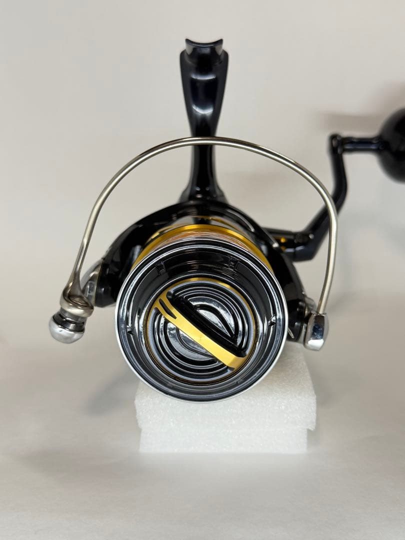 Shimano Stell8000HG Spin Reel, Used, Excellent Condition, P/E Line Removed - Image 3