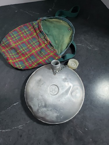 Vintage Girl Scout Aluminium Round Canteen w/Green Cover and Strap - Photo 6/9