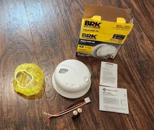 BRK First Alert Interconnect Hardwired Combo Smoke & Carbon Monoxide Alarm