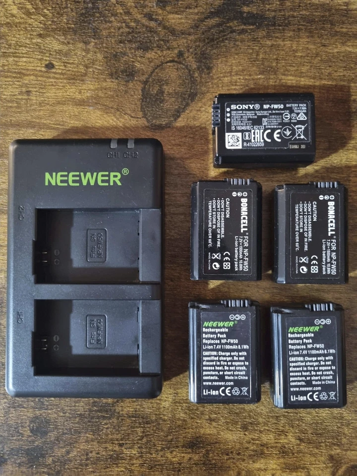 Sony Alpha A6300 24MP Kit 16-50mm OVP, Akkus & Zubehörpaket – ca. 3,5k Auslöser - Bild 4 von 4